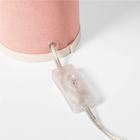 STUDIO MCGEE NWT table lamp fabric base & scallop shade -pink - Picture 5 of 10